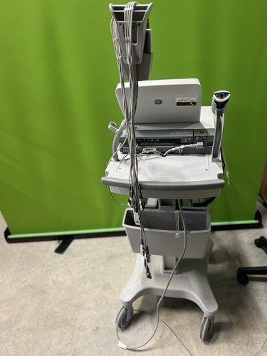 GE Medical MAC 5500HD EKG ECK W/ CAMERA, PN# 2053900-001 and Trolley Cart.