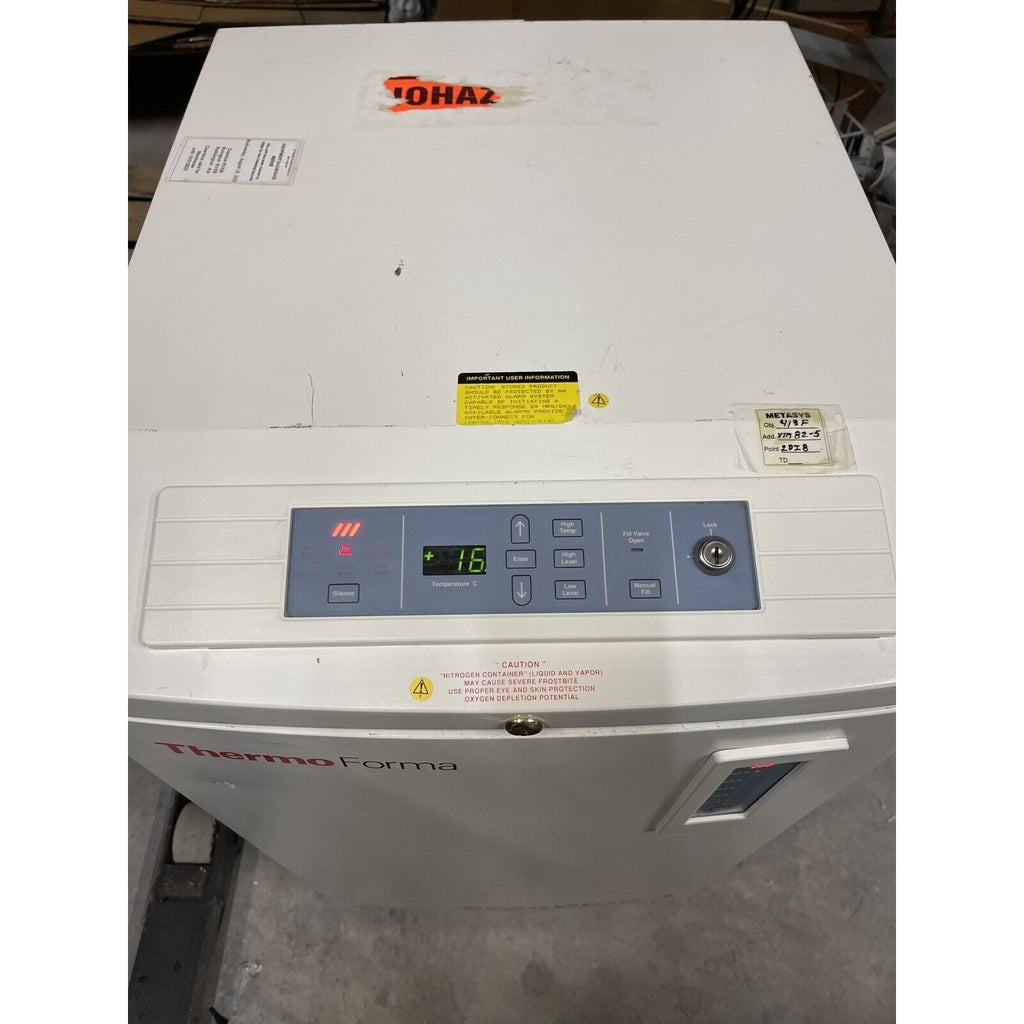 T186098 Thermo Electron CryoPlus 1 Liquid Nitrogen Storage System Model 7400