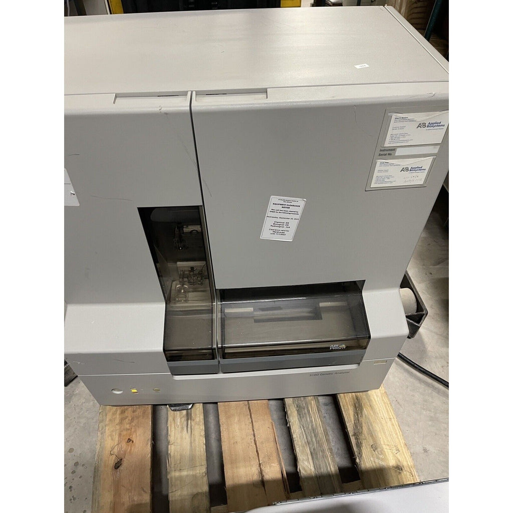 Hitachi 3100 Genetic Analyzer DNA Sequencer. Applied Biosystems.