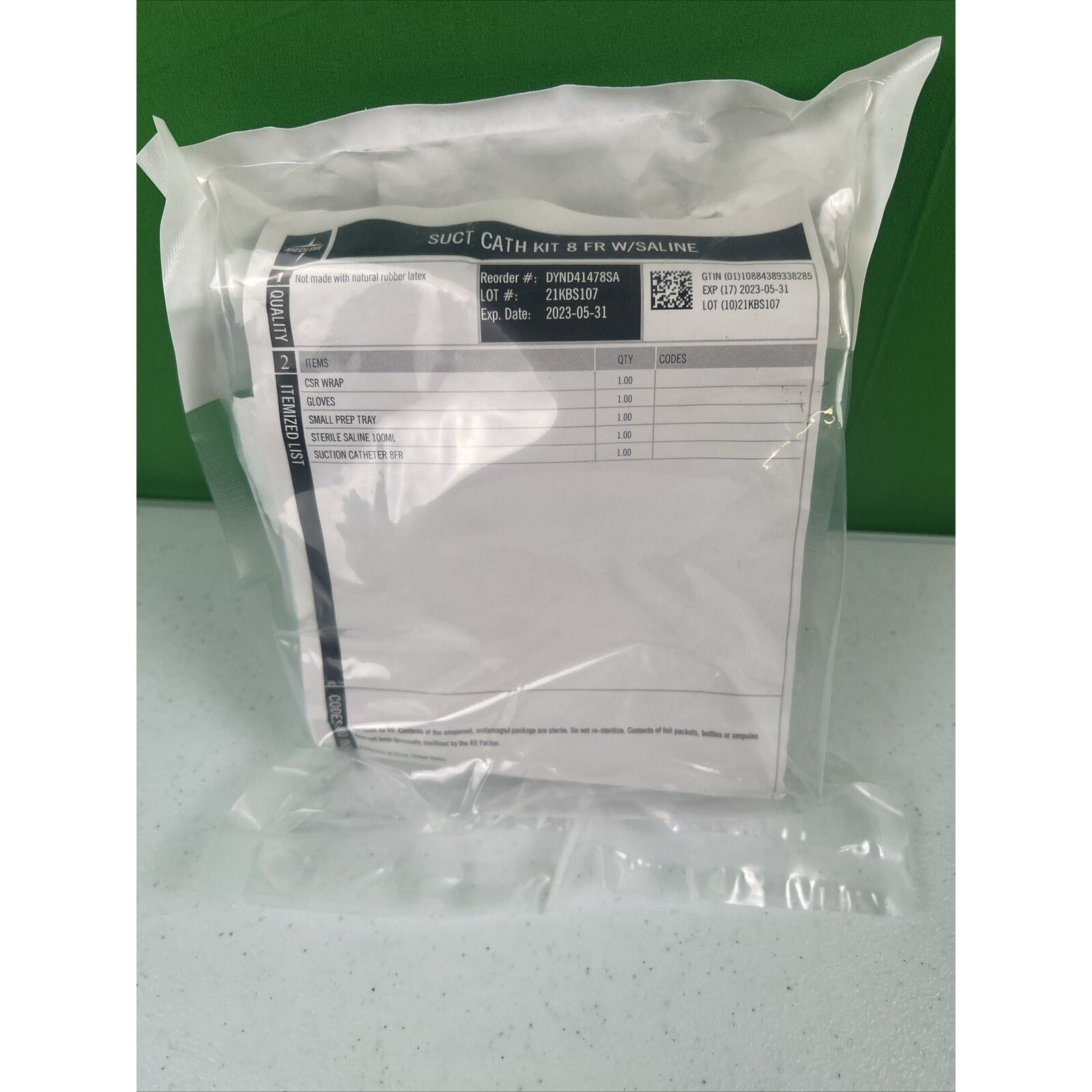 Medline SUCT CATH KIT 8 FR W/SALINE. Exp Date 5/31/2031