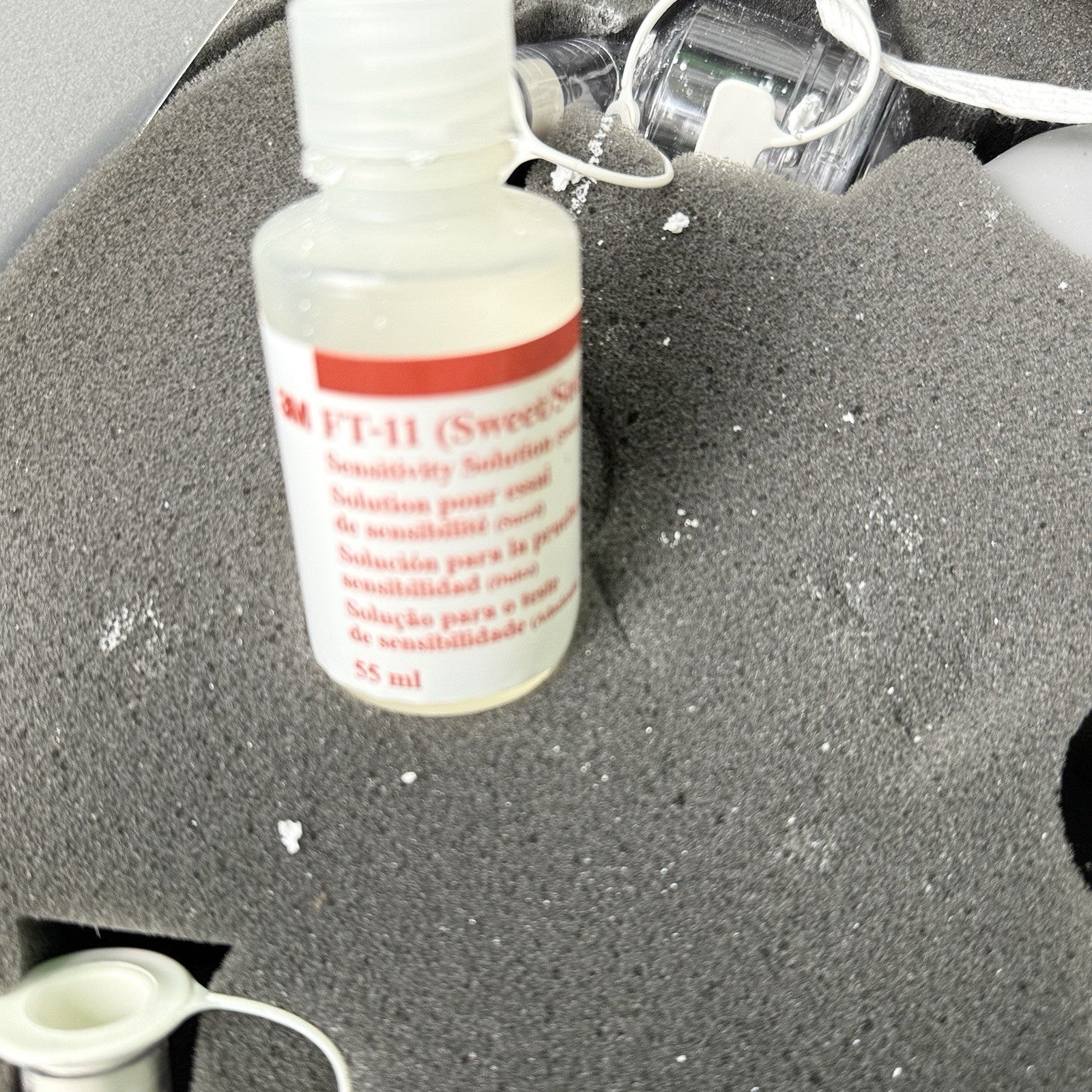 3M Health Care FT-10 Qualitative Respirator Fit Test Kit Apparatus (Sweet)