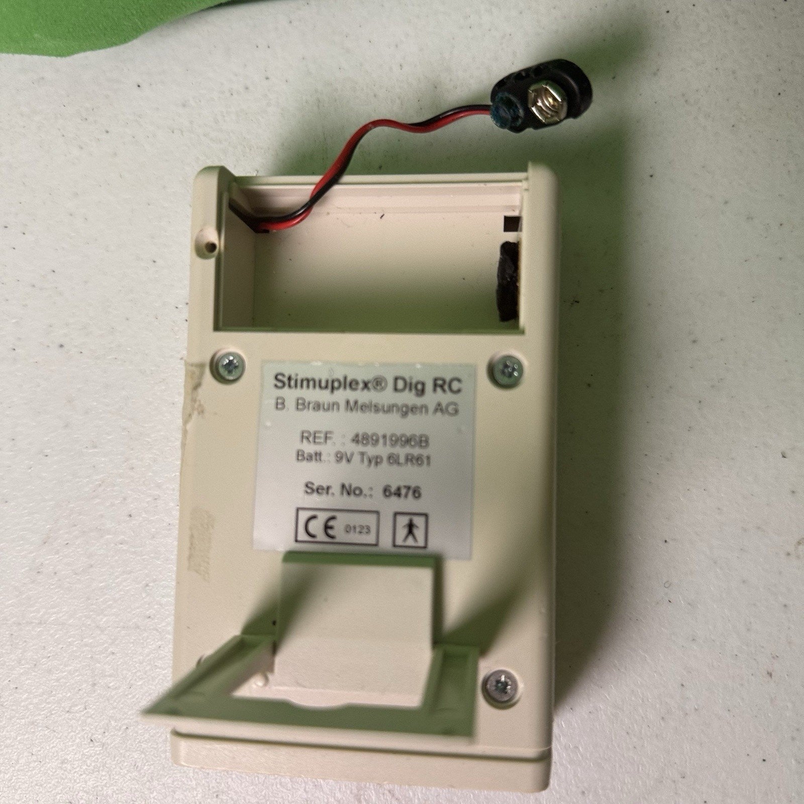 B. Braun Stimuplex Dig RC Ref 4891996B, Missing battery cover