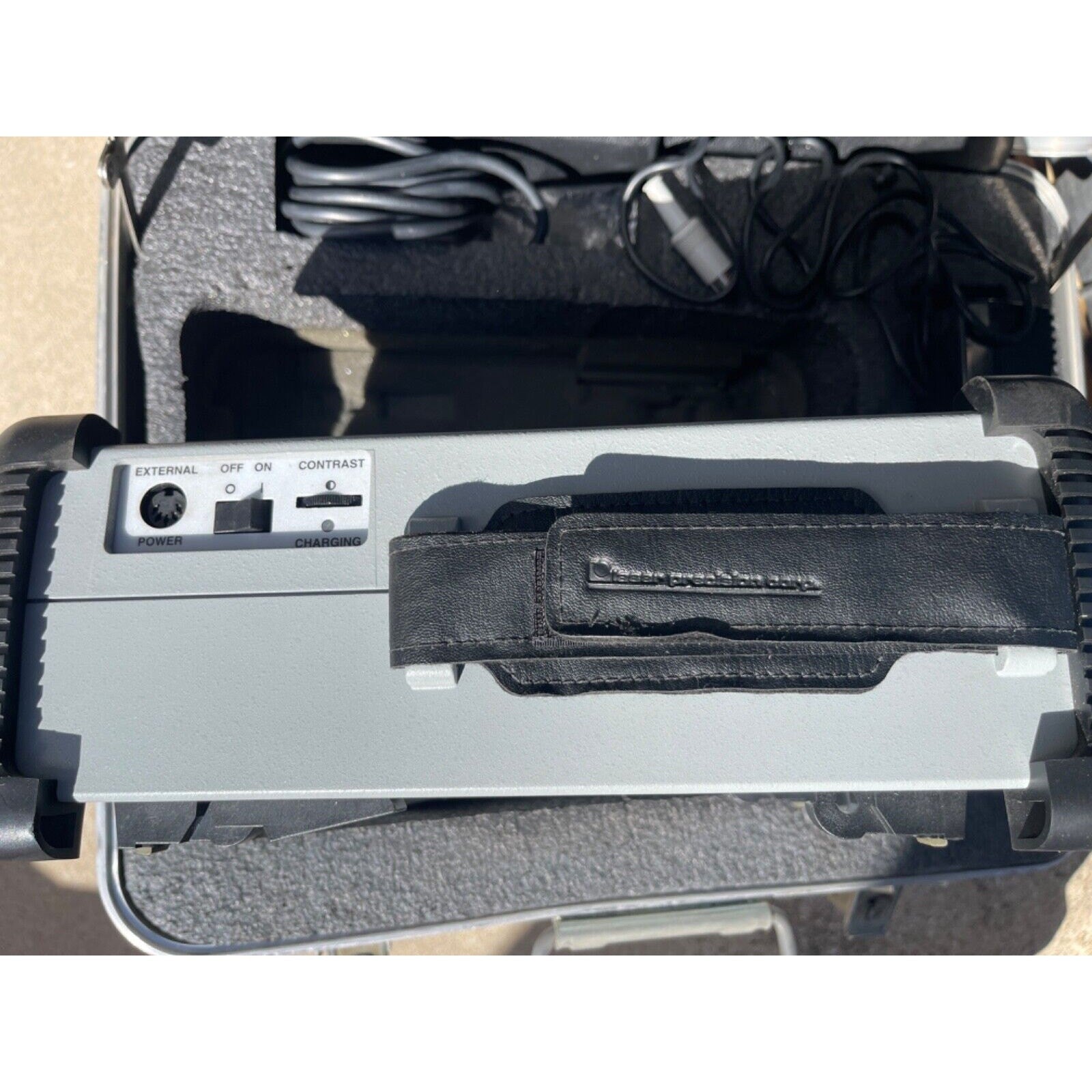 Laser Precision TD-1000D MINI-OTDR FiberWizard. With metal case