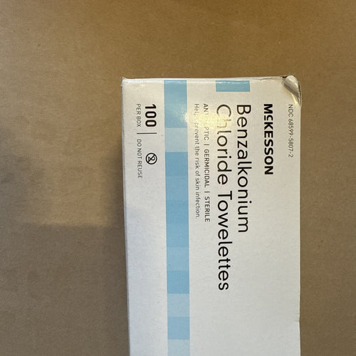 100 McKesson Sanitizing Skin Wipe Benzalkonium Chloride Towelettes 5 x 7" #269