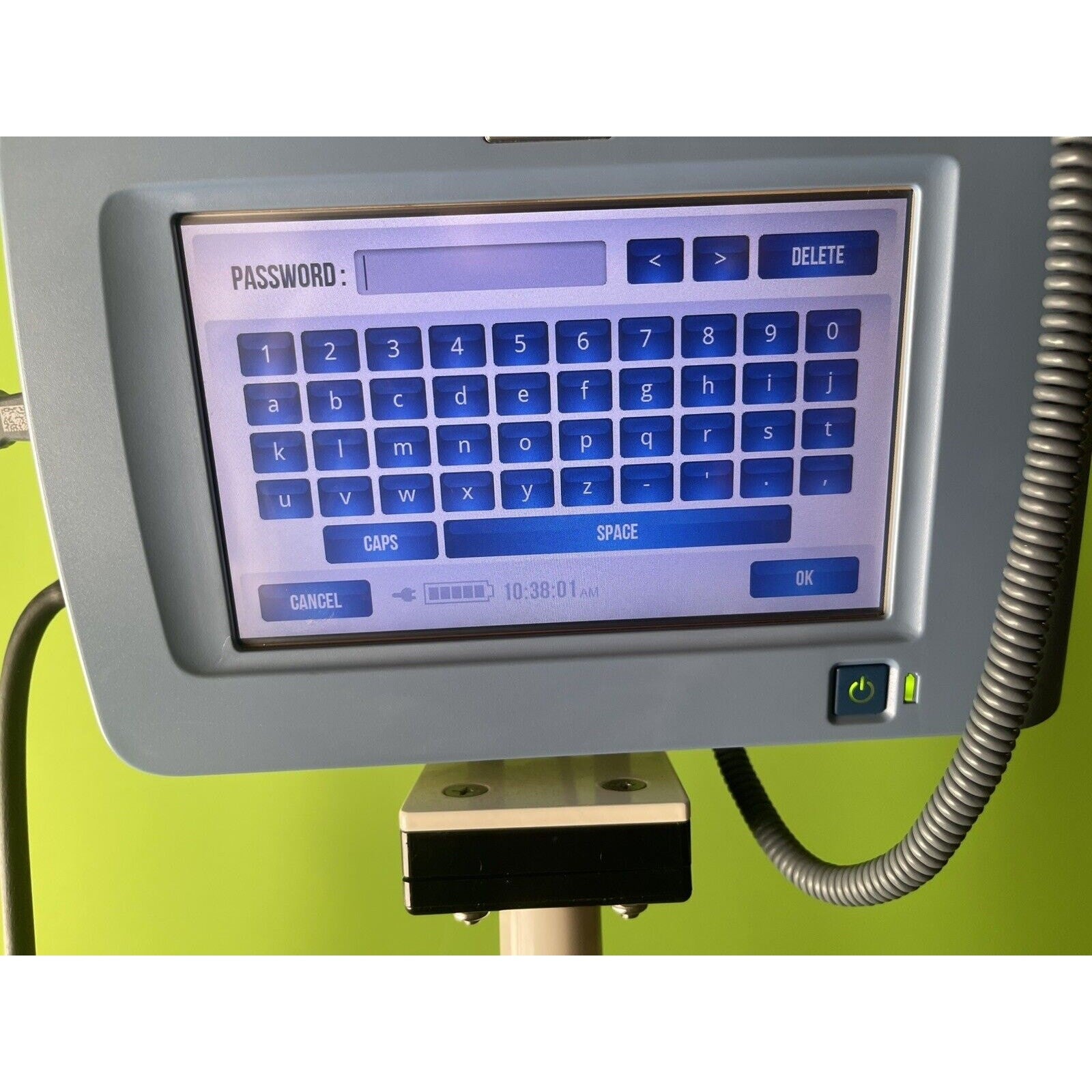 Midmark IQvitals 1-100-1615 with Basket & Multiple Cuffs