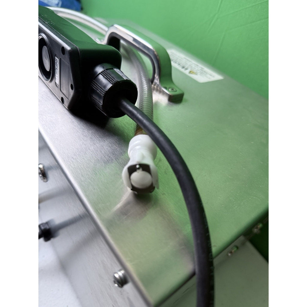 MED-TEC MT-VL-1 AIR COMPRESSOR WITH REMOTE. TESTED!!