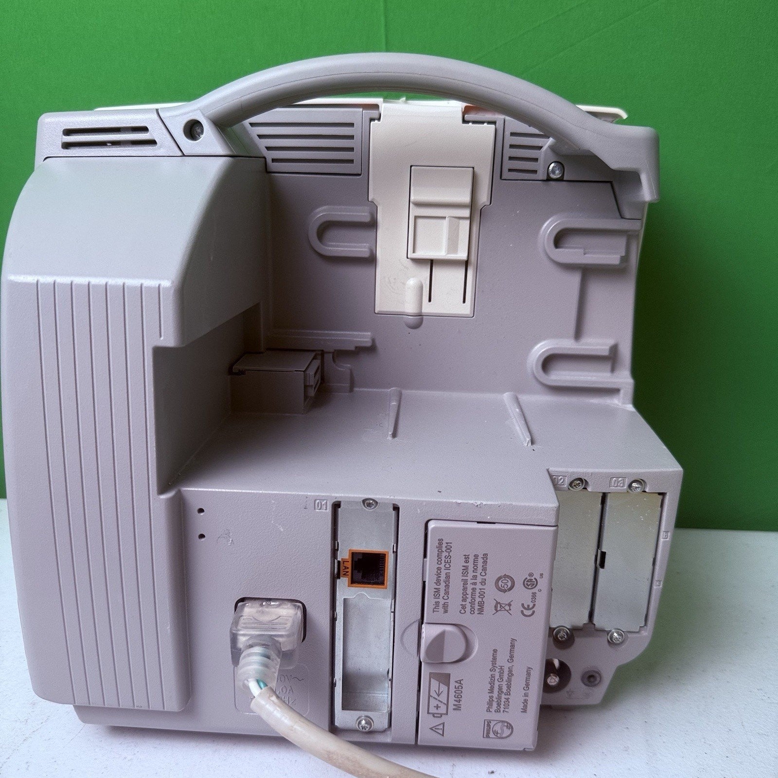 PHILIPS MP30 INTELLIVUE PATIENT MONITOR For Parts