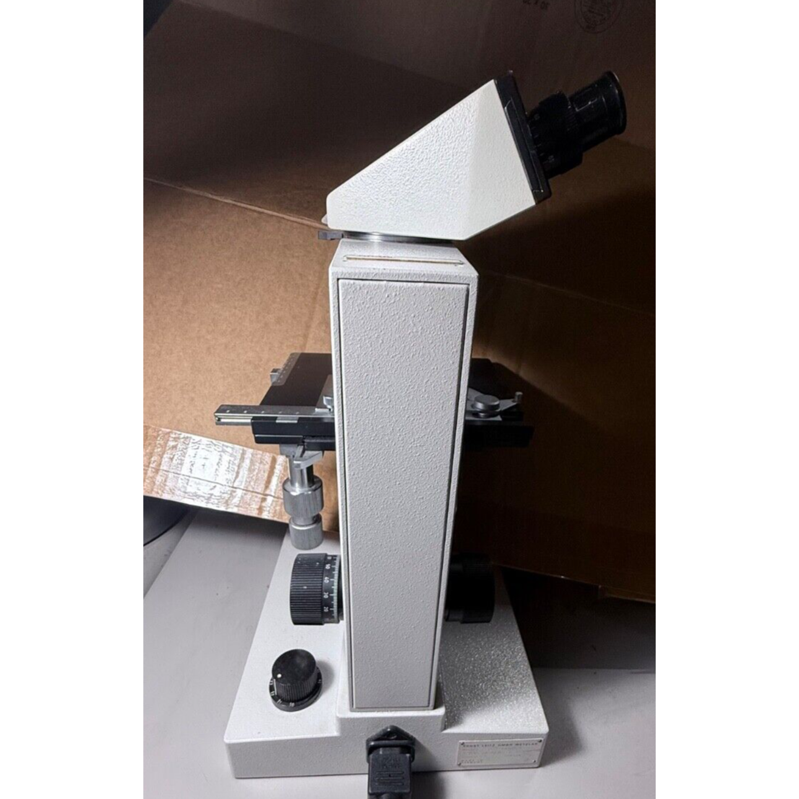 Leitz SM-LUX Microscope 020-446 024. TESTED
