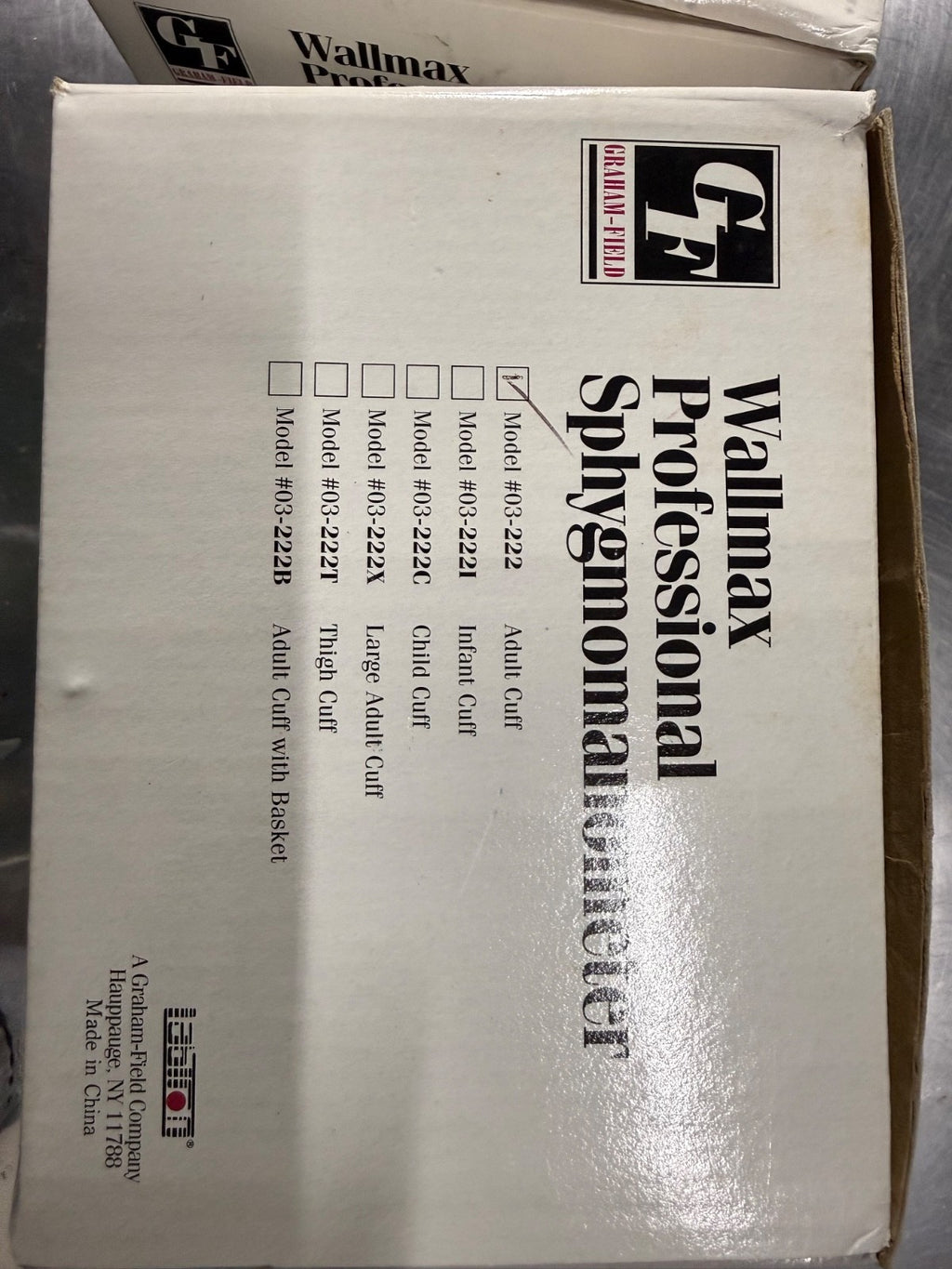Labtron V222B Wallmax aneroid wall manometer w/ GE Critikon DURA-CUF adult
