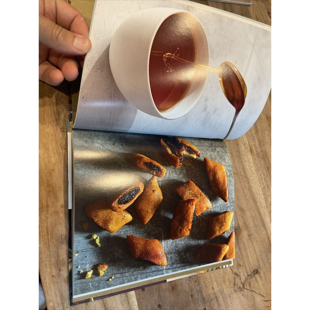 Sweet Middle East : Classic Recipes, from Baklava to Fig Ice Cream