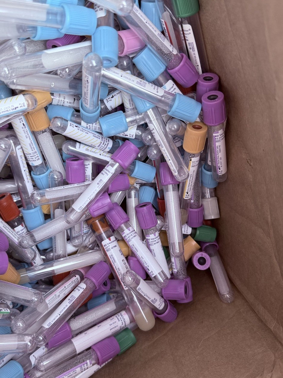 Red Vacuum Blood Collection Tubes, Few Thousand Mix Lot.  New