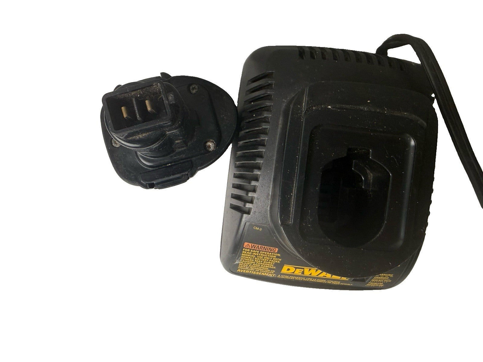 Dewalt DW9118 & DW9057 7.2V-14.4V Hour NICd Battery Charger & 1 Batterie