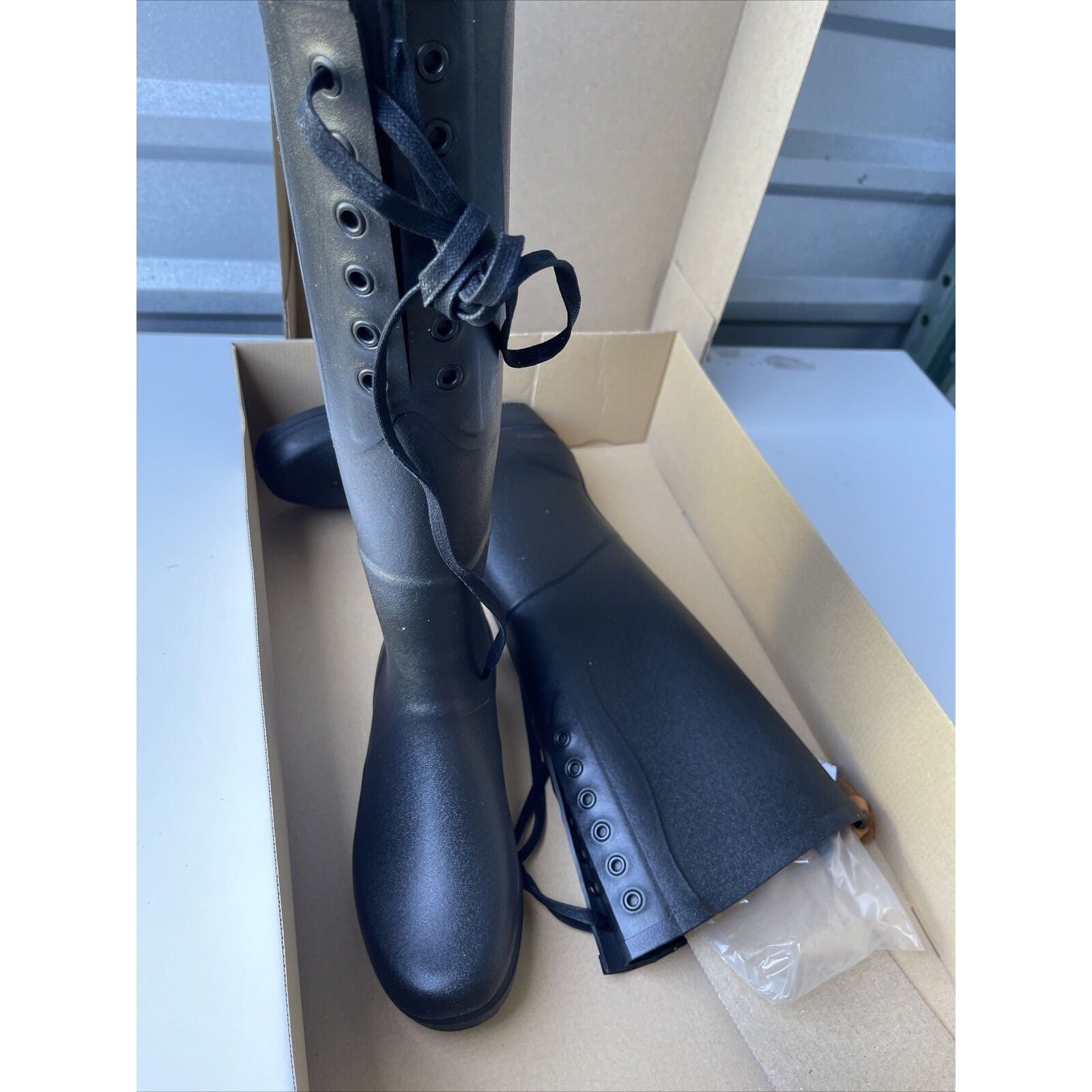 Aigle Miss Juliette L Noir Youth Size 4