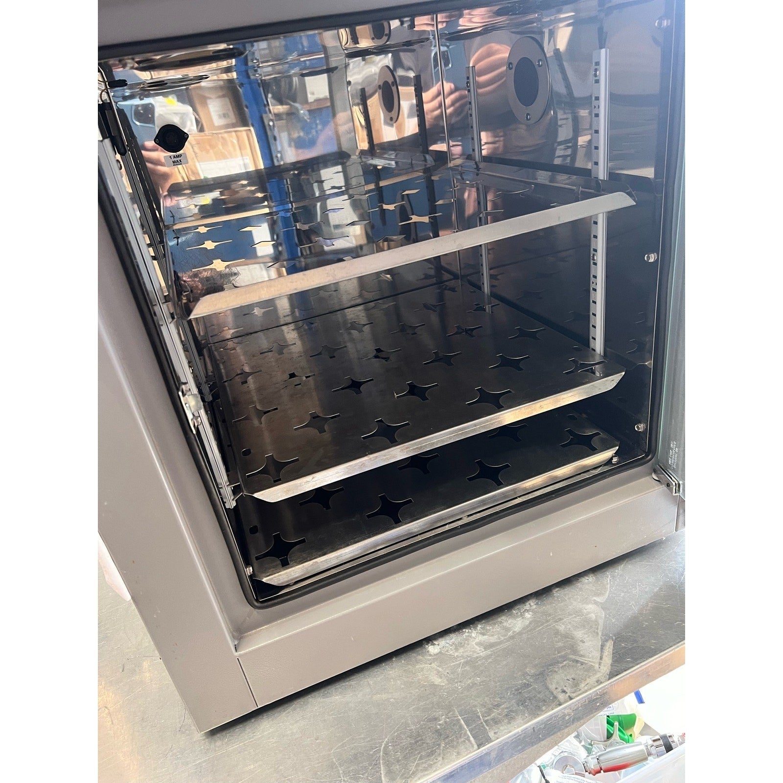 VWR Sheldon Model 1525 Incubator