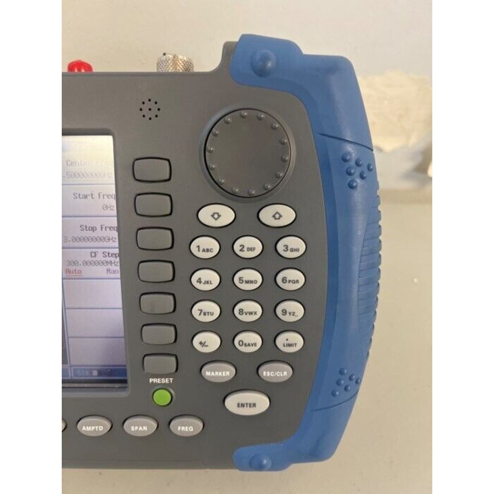Agilent Technologies N9340A 100kHz- 3.0GHx Handheld Spectrum Analyzer