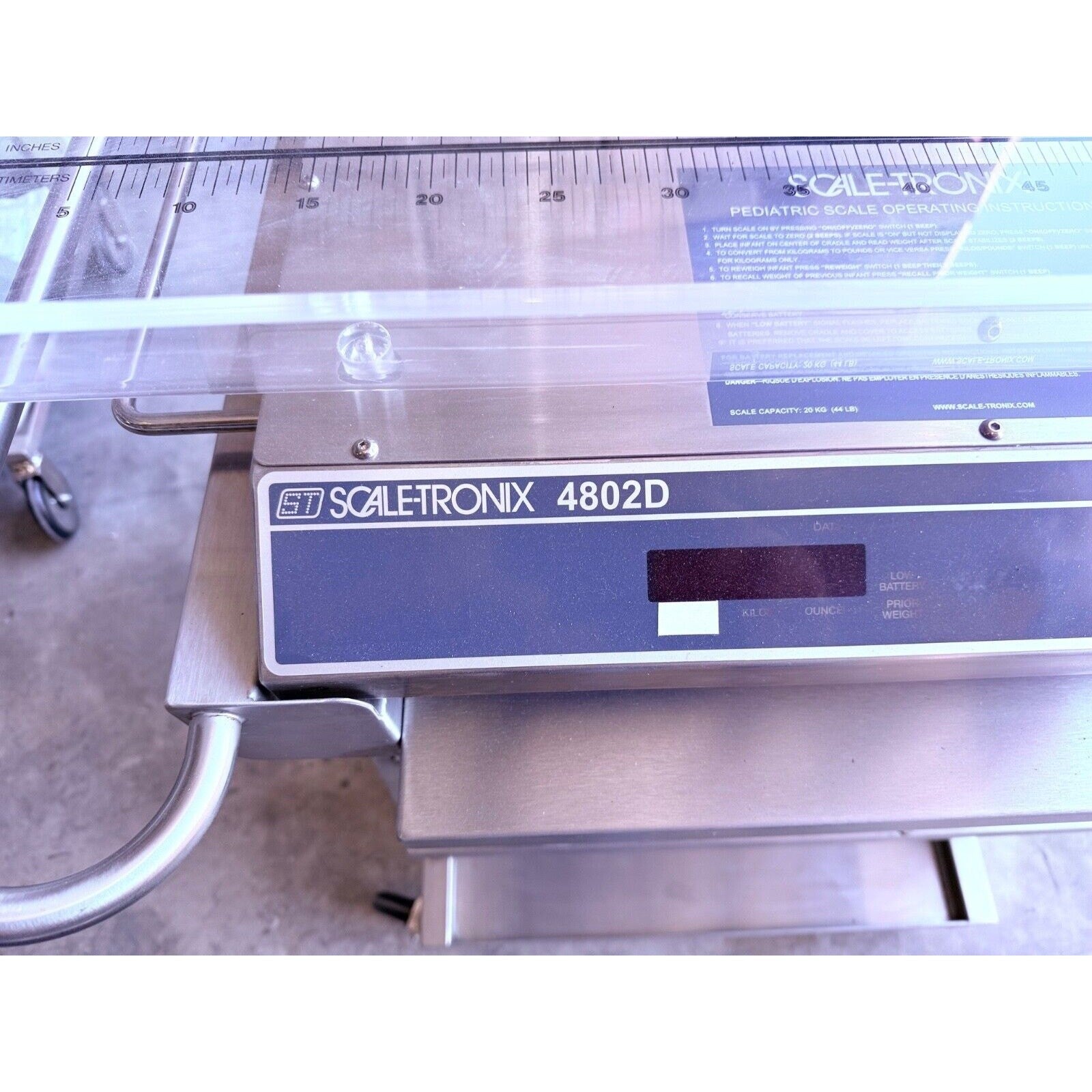 WELCH ALLYN SCALE-TRONIX 4802D PEDIATRIC MEDICAL INFANT BABY SCALE W/ CART,WORKS