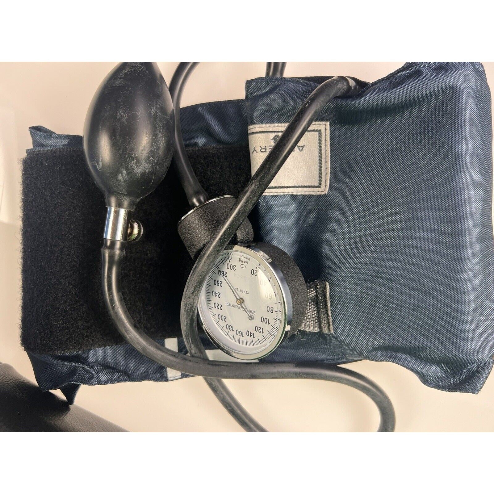 Labstar Sphygmomanometer Adult Blood Pressure Monitor Manual 03-202 T, NEW