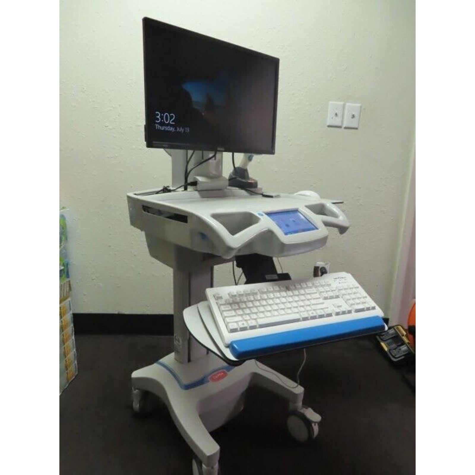 Capsa Healthcare Nurse Workstation 1817969