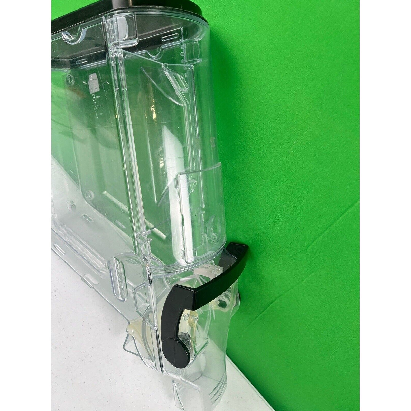 Trade Fixtures Radeus Model 618 / 624 Gravity Bin Dispenser 3.5 Gallon 6” x 18”