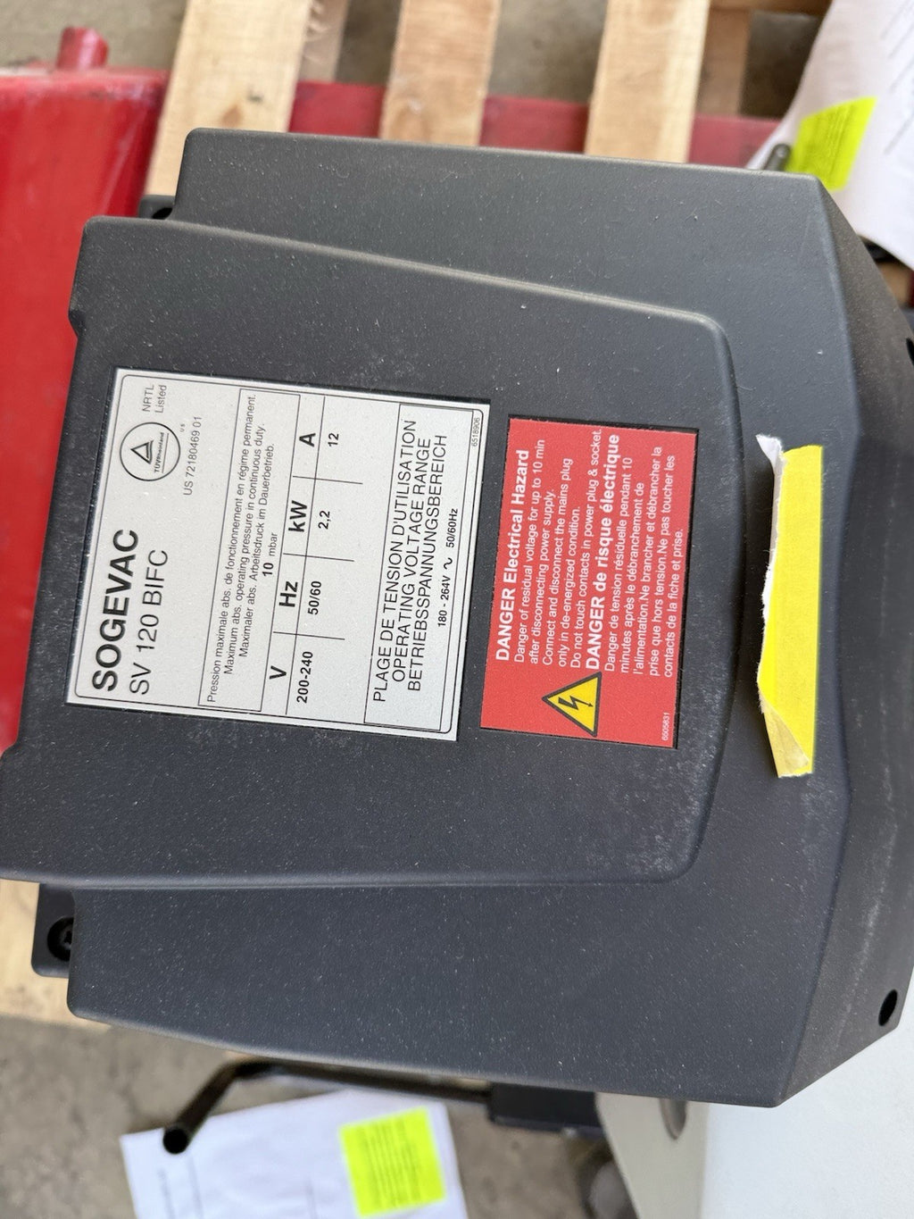 Sogevac Leybold SV120BIFC 960563V3002 Vacuum Pump For PARTS