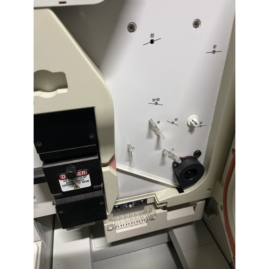 Hitachi 3100 Genetic Analyzer DNA Sequencer. Applied Biosystems.