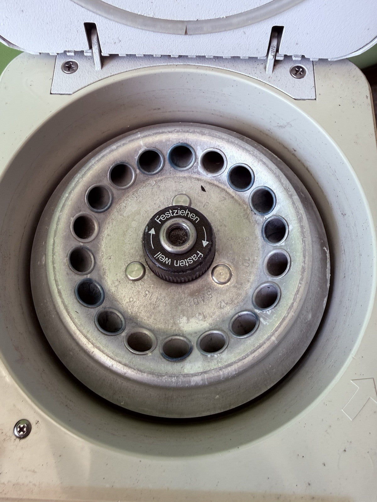 Eppendorf 5415 C Centrifuge w/ 18-Place Rotor & Lid, Used good condition
