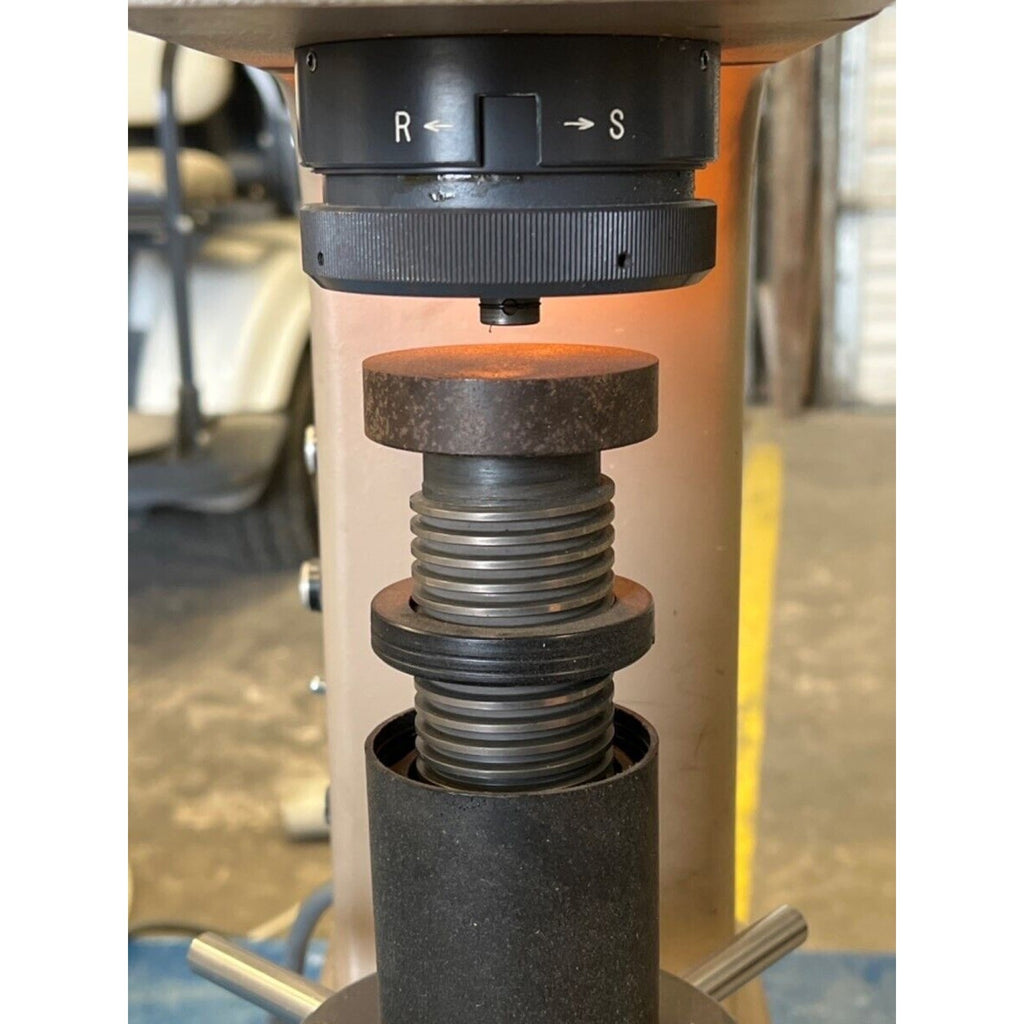 LECO RT-120 HARDNESS TESTER