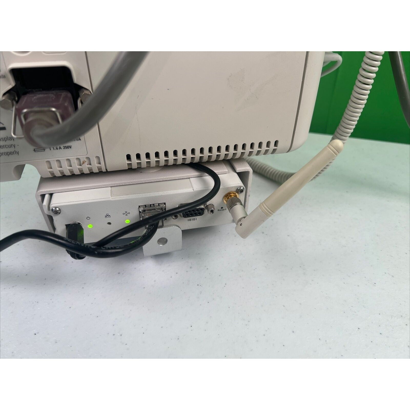 Philips Suresigns VS3 Vital Signs Monitor W/Temp, Printer, Battery, Wireless