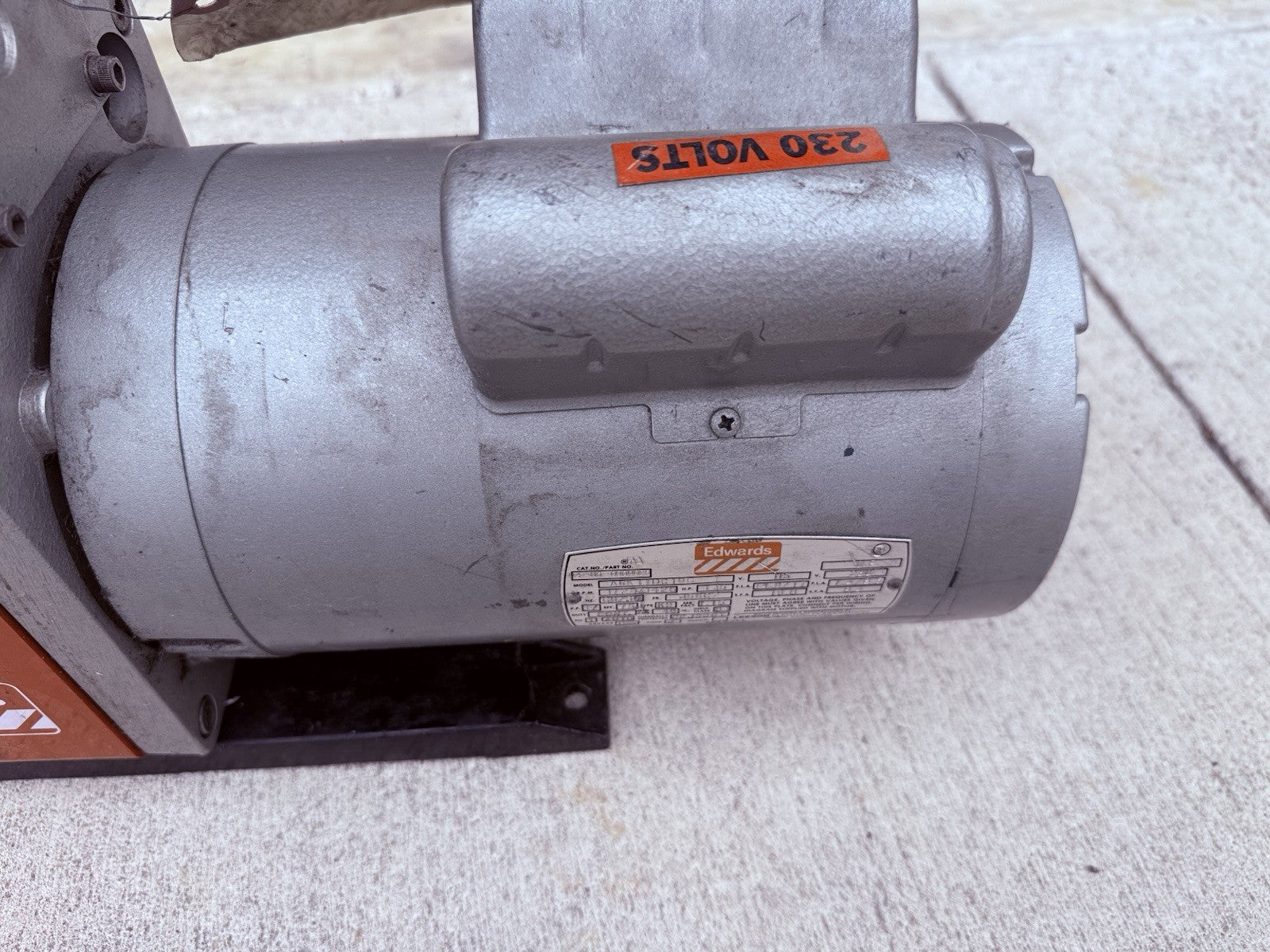 Edwards E2M30 Dual Stage Rotary Vane Vacuum Pump Tested and Working