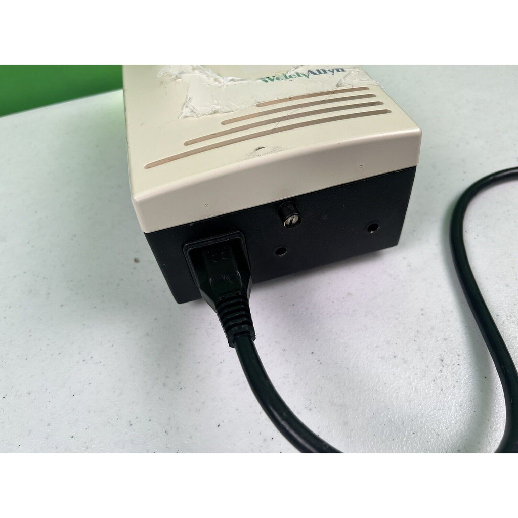 Welch Allyn 48740 White & Black 120 VAC 60Hz 400mA Exam Light Source