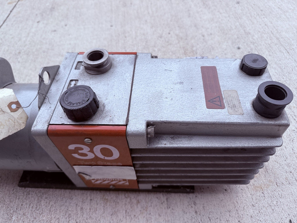Edwards E2M30 Dual Stage Rotary Vane Vacuum Pump Tested and Working