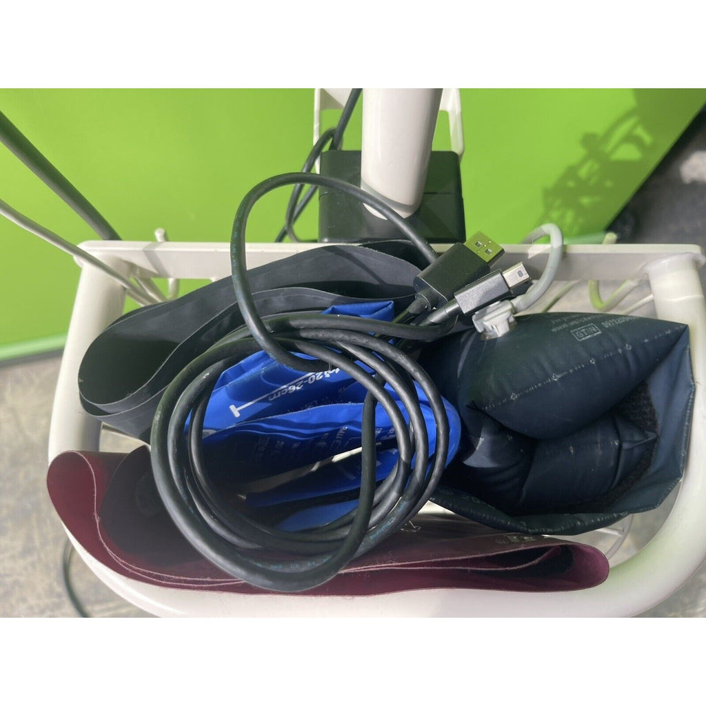 Midmark IQvitals 1-100-1615 with Basket & Multiple Cuffs