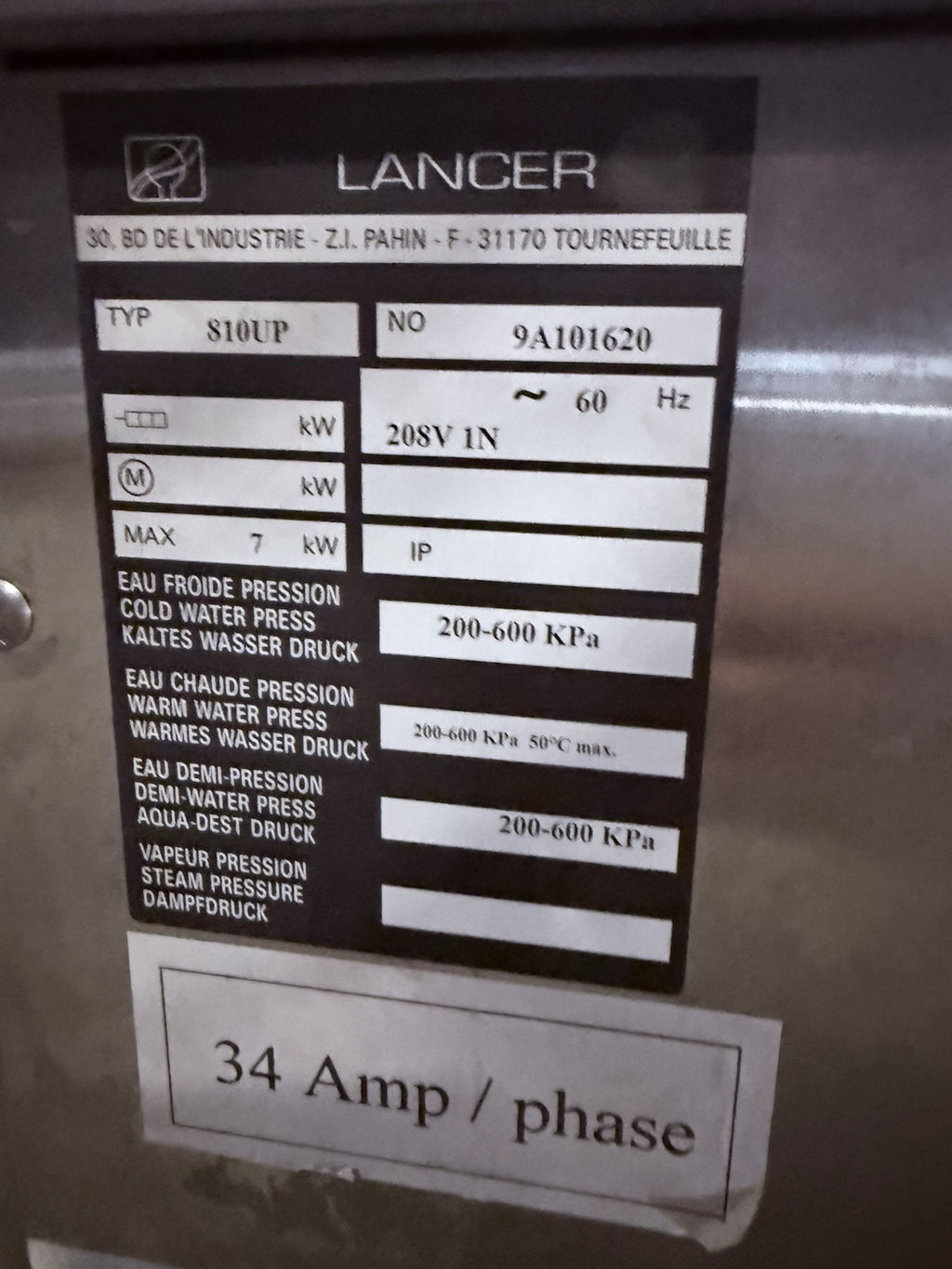Getinge Lancer 810 UP Under counter Laboratory Washer 208V, 208-600 KPa