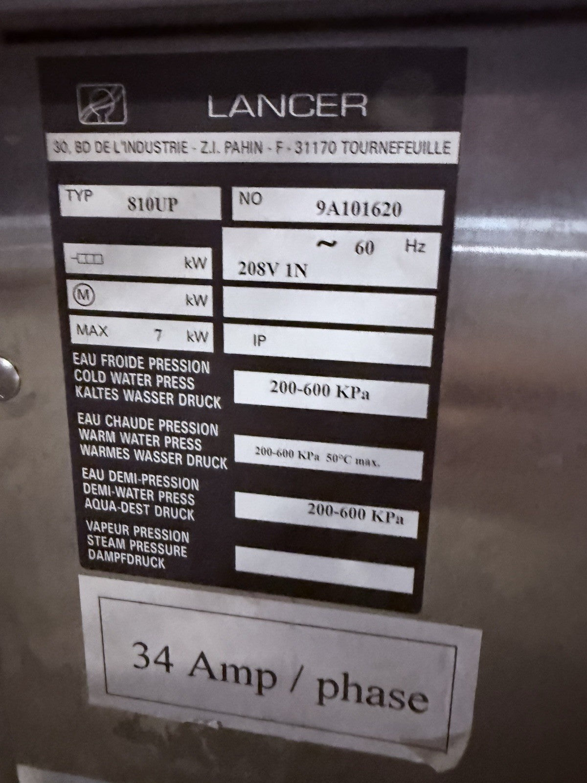 Getinge Lancer 810 UP Under counter Laboratory Washer 208V, 208-600 KPa