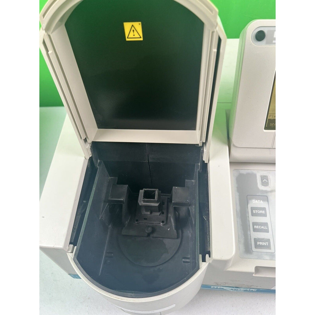 Beckman Instruments General Purpose UV/Vis Spectrophotometer DU-520