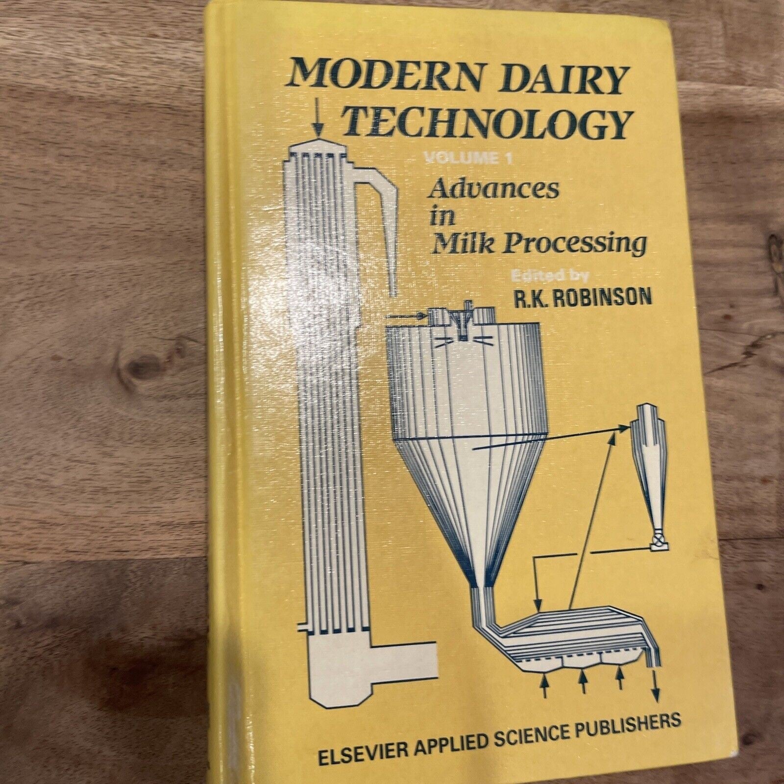 MODERN DAIRY TECHNOLOGY: ADVANCES IN MILK PRODUCTS V. 2 By R. K. Robinson *Mint*
