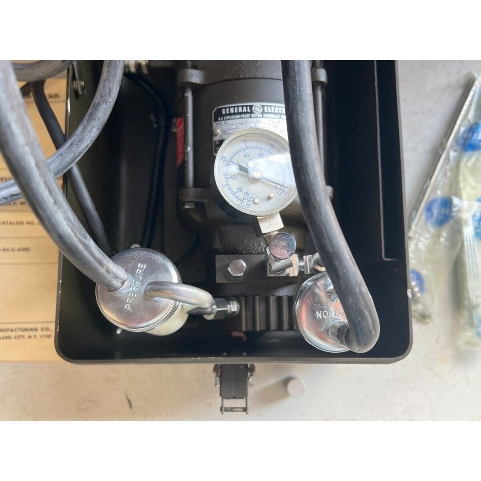 J. Skylar Mfg Co. DLA120-84-C-4395