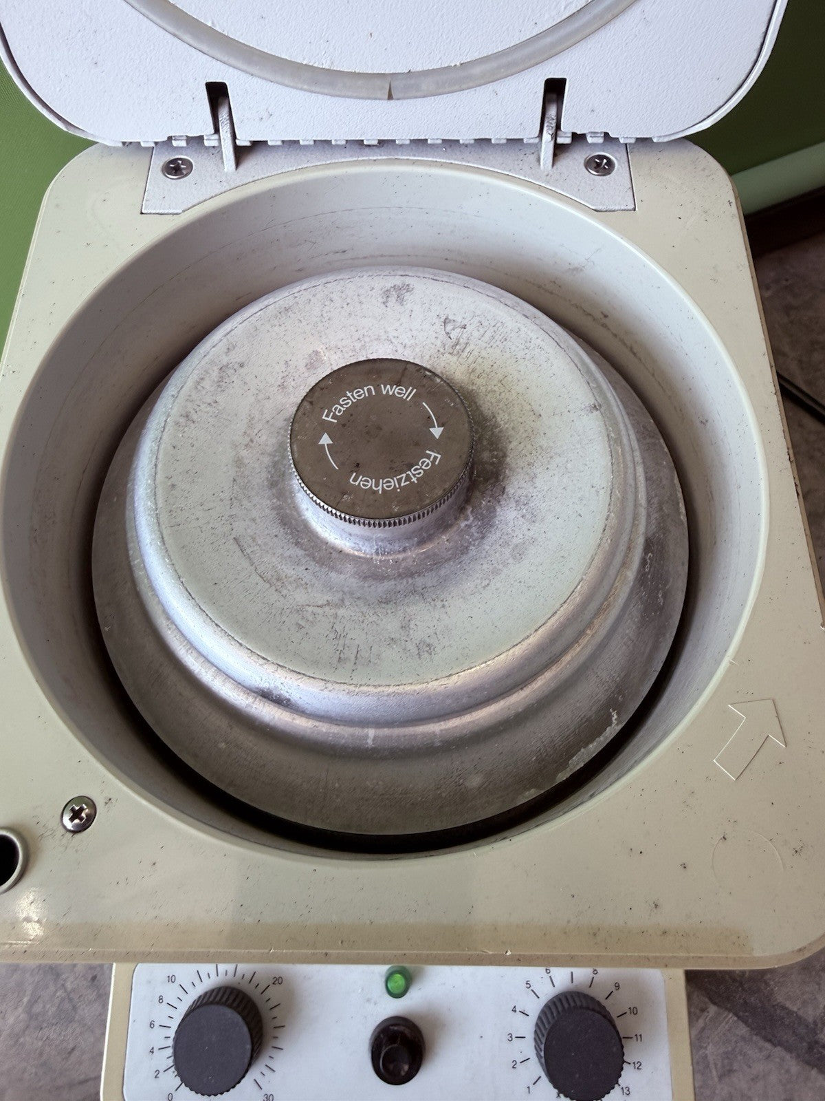 Eppendorf 5415 C Centrifuge w/ 18-Place Rotor & Lid, Used good condition