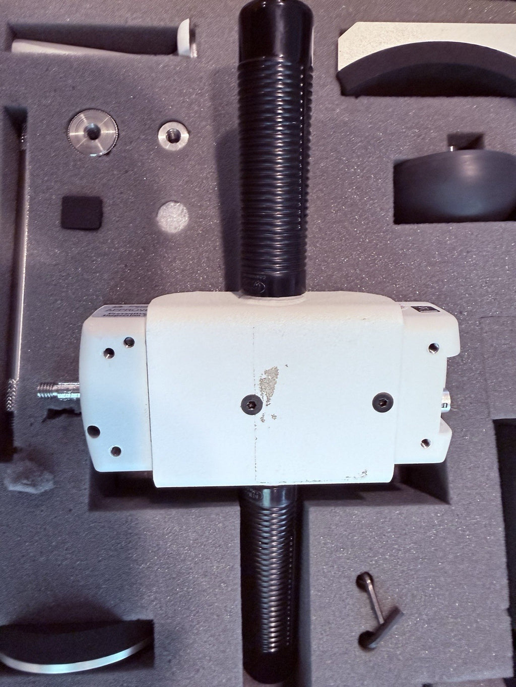 Chatillion 500 LB  FCE-500 Digital Force Gauge with ATTACHMENTS