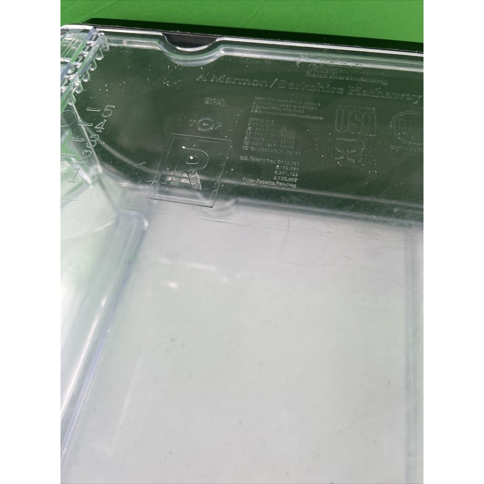 Trade Fixtures Radeus Model 618 / 624 Gravity Bin Dispenser 3.5 Gallon 6” x 18”
