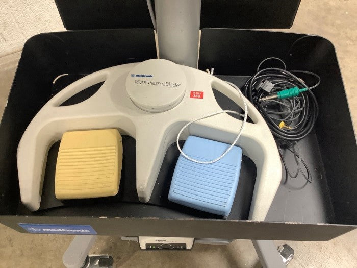 Medtronic PS100-102 PEAK Surgical Generator w/ Stand, Wireless Footswitch, Instr