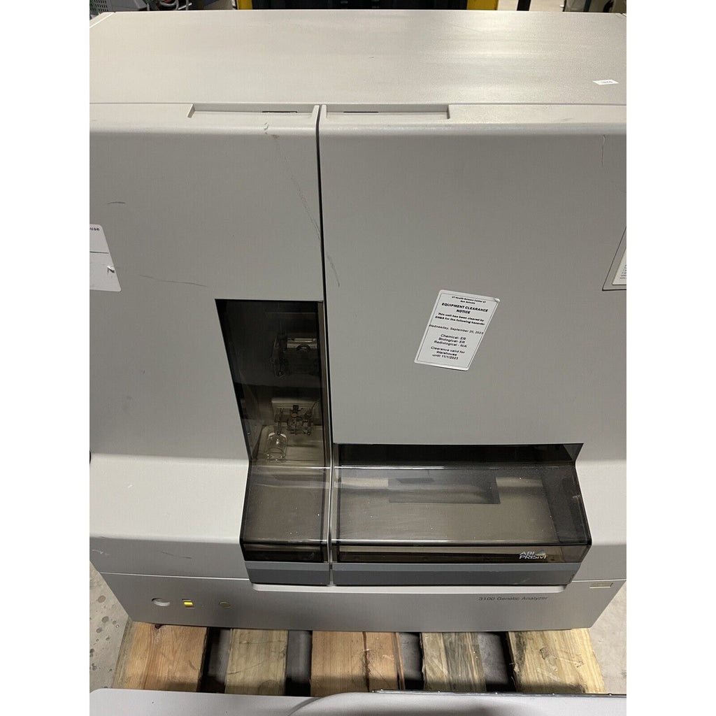 Hitachi 3100 Genetic Analyzer DNA Sequencer. Applied Biosystems.