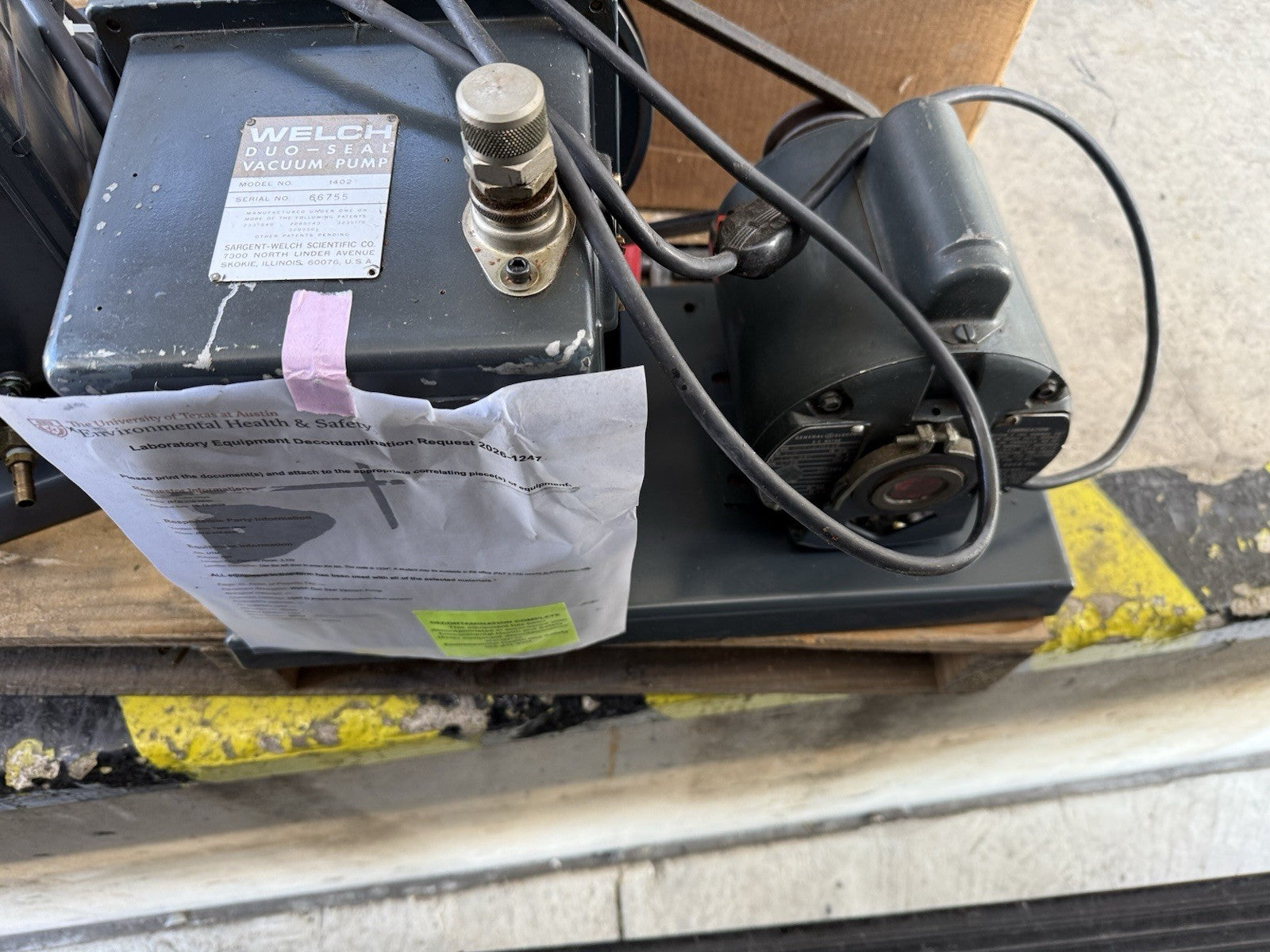 Welch 1402 Duoseal vacuum pump 1/2 hp