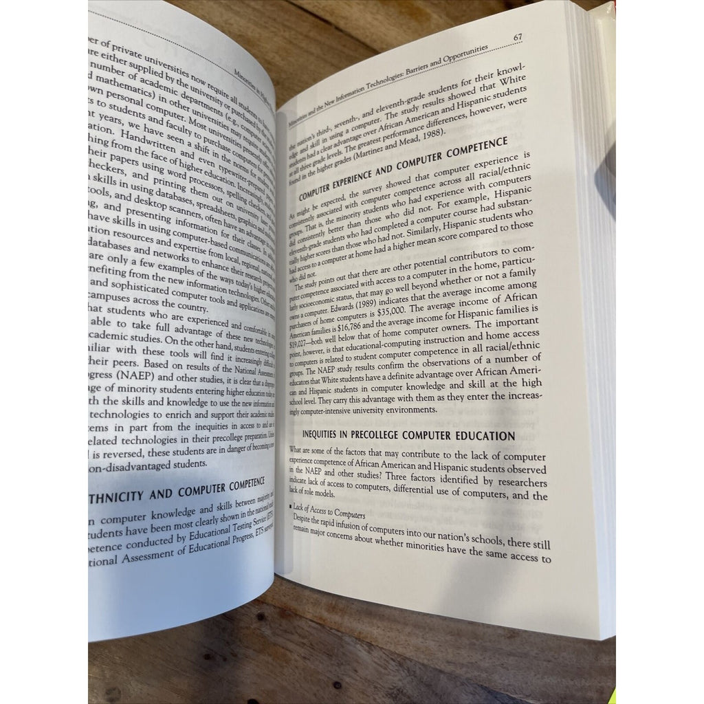 Minorities in Higher Education (American Council on Education/Oryx Press Serie..