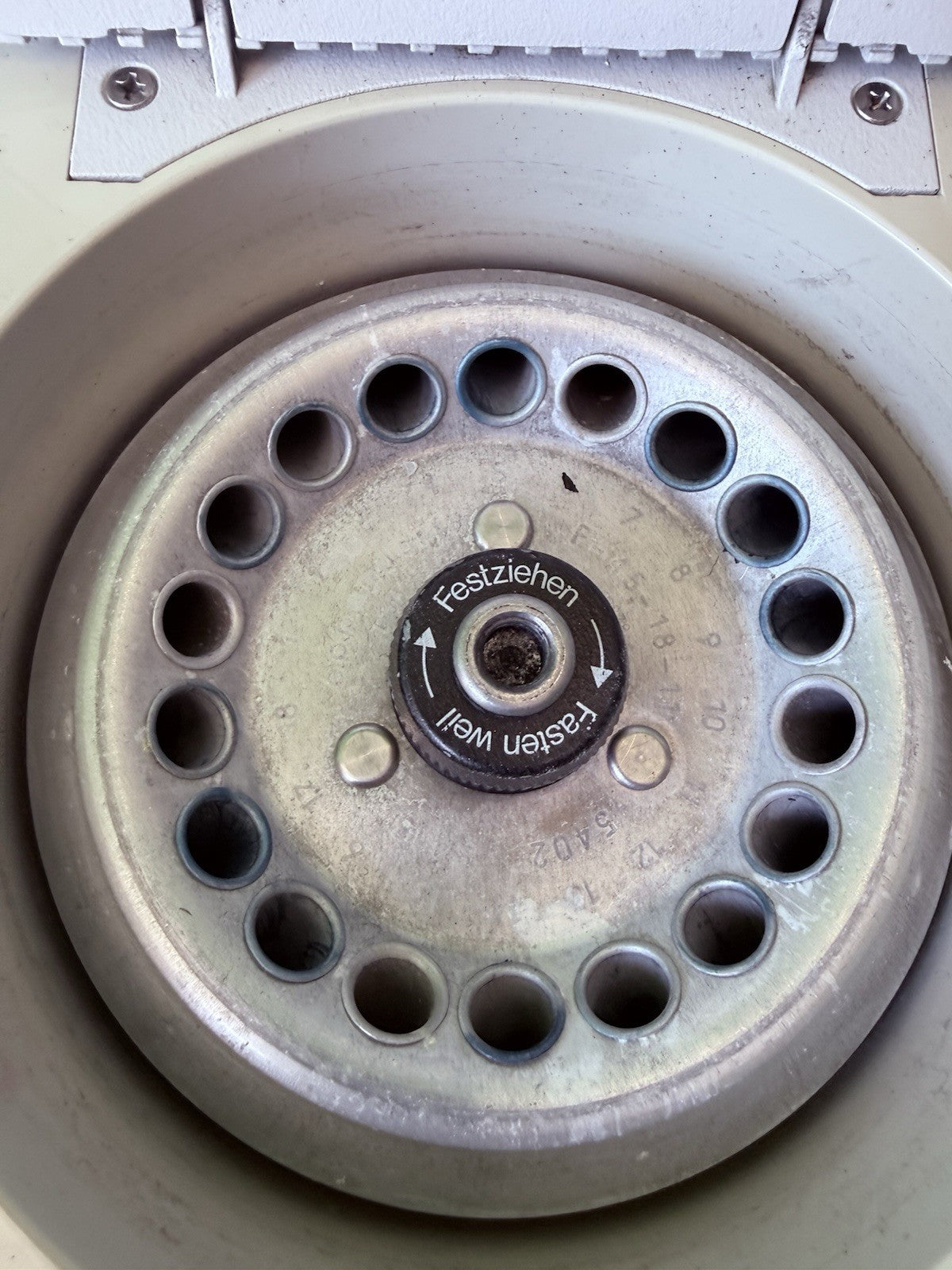 Eppendorf 5415 C Centrifuge w/ 18-Place Rotor & Lid, Used good condition