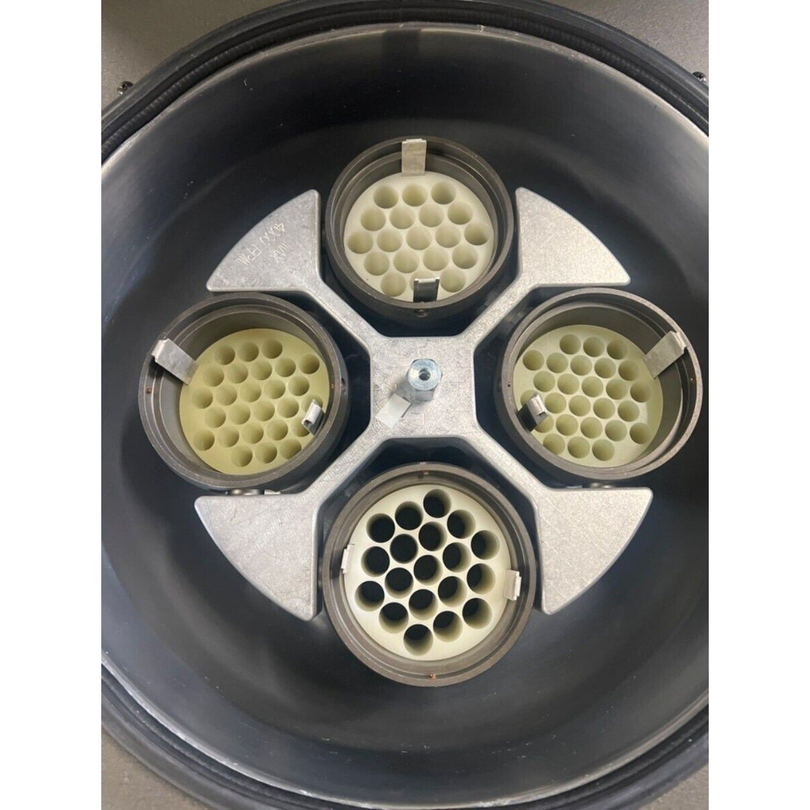 GFMD Silencer 2510R Tabletop Centrifuge