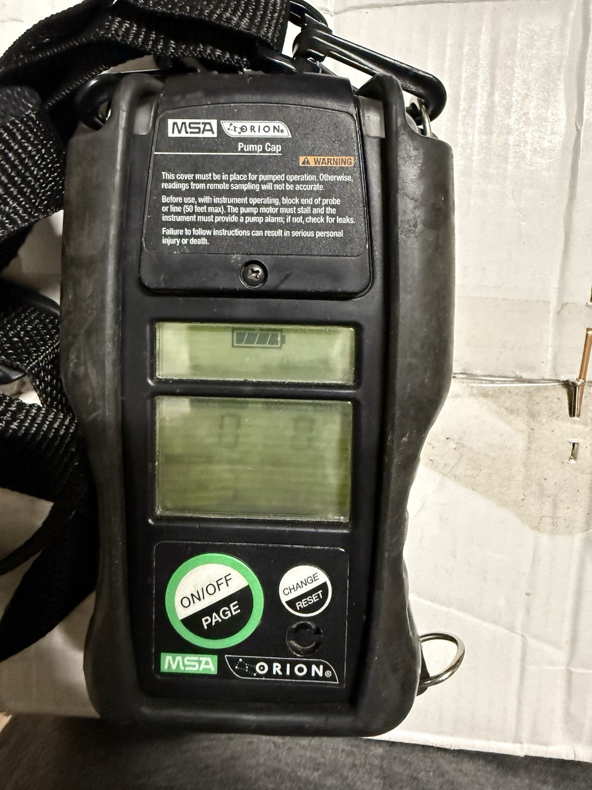 MSA 10048299 Orion Multigas Leak Detector, AA Battery Pack, Armor Case, Box