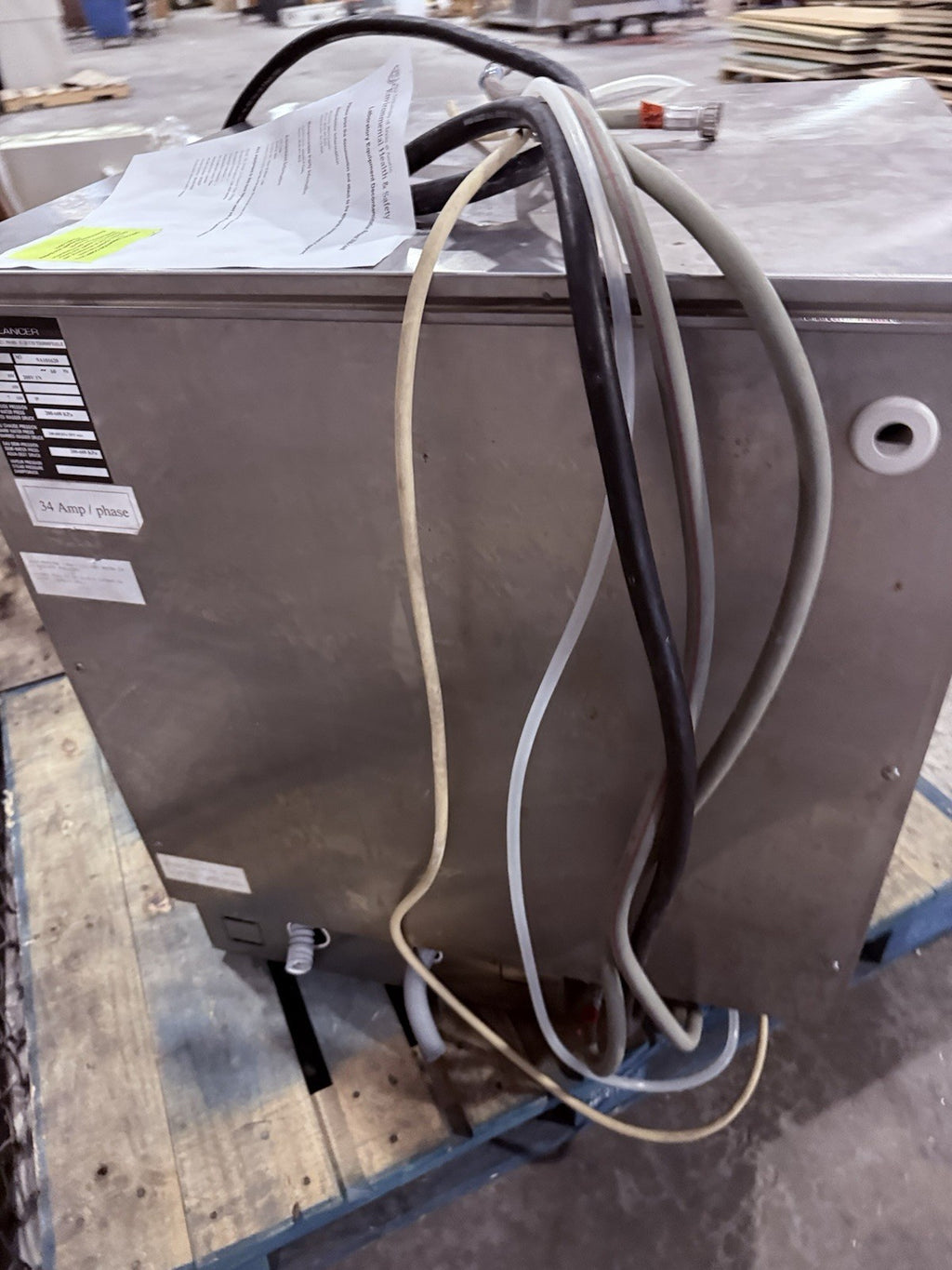 Getinge Lancer 810 UP Under counter Laboratory Washer 208V, 208-600 KPa