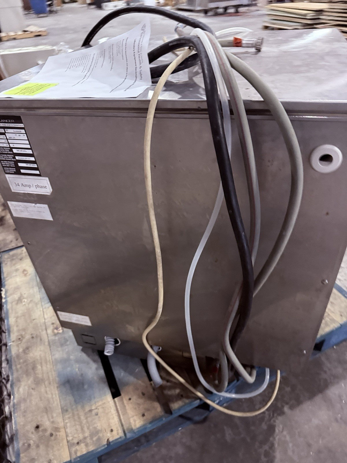 Getinge Lancer 810 UP Under counter Laboratory Washer 208V, 208-600 KPa