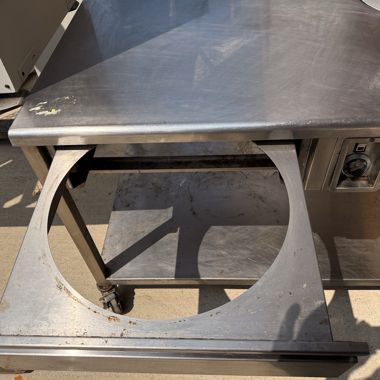 Avalon Donut Bakery Finishing Table AFT-48-2-1-C 48"